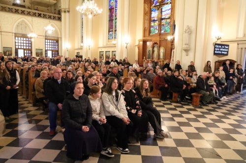 Wielki Piatek 2026-11